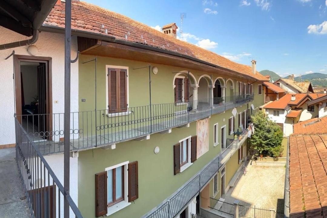 La Locanda - Antica Cartiera Pella Esterno foto